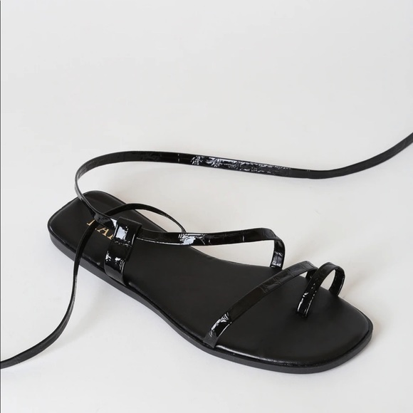 NWT RAID Crocodile-Embossed Patent Lace-Up Sandals - Picture 5 of 6